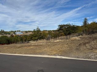 480 Pinnacle Rdg #90, Eagle Pt, OR 97524