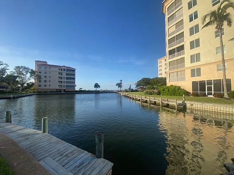 15160 Harbour Isle Dr #501 — Photo 25