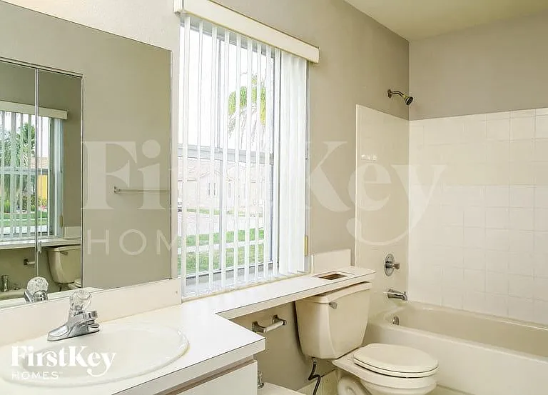 14842 SW 171st Ter — Photo 10