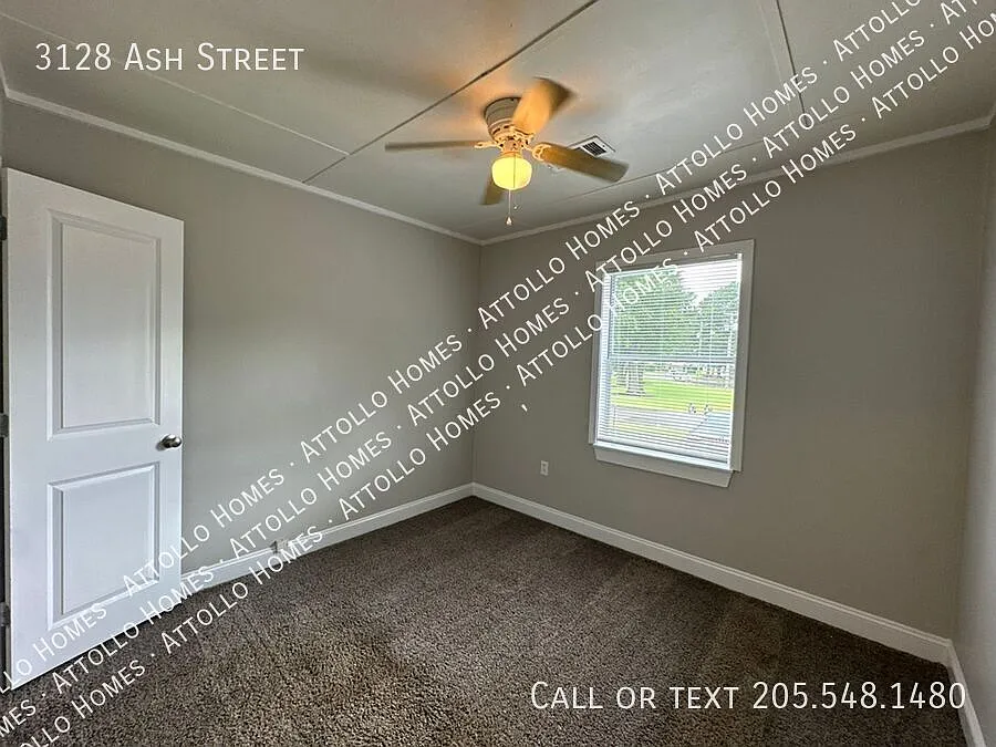 Updated 3-Bedroom Duplex in West Tuscaloosa — Photo 4