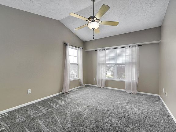 5th image of 1214 Chapman Ln Unit 5