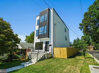 3246 M St SE, Washington, DC 20019