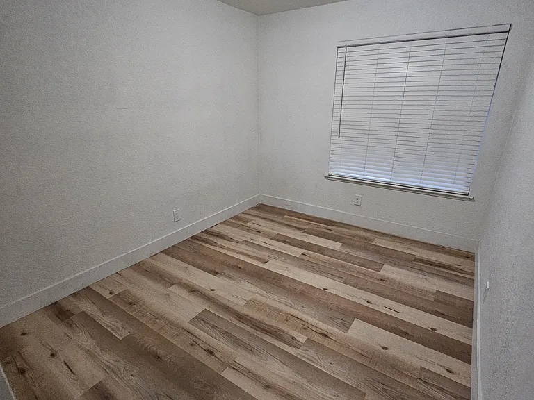 1281 Rudger Way — Photo 7