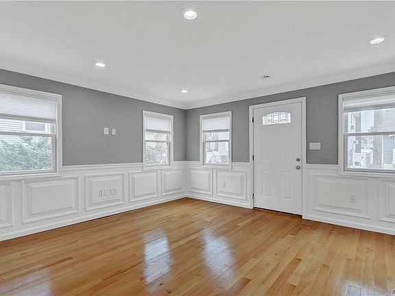 4th image of 54 West Blvd