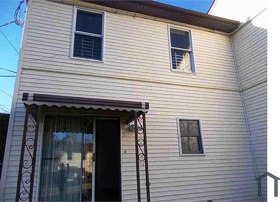 2nd image of 322 Littleton Ave #30