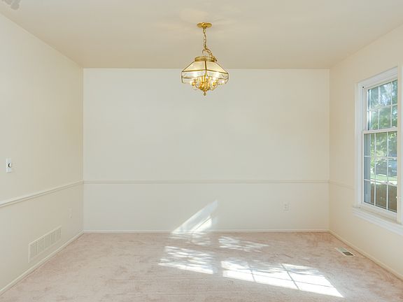 2nd image of 1847 Freemont Dr