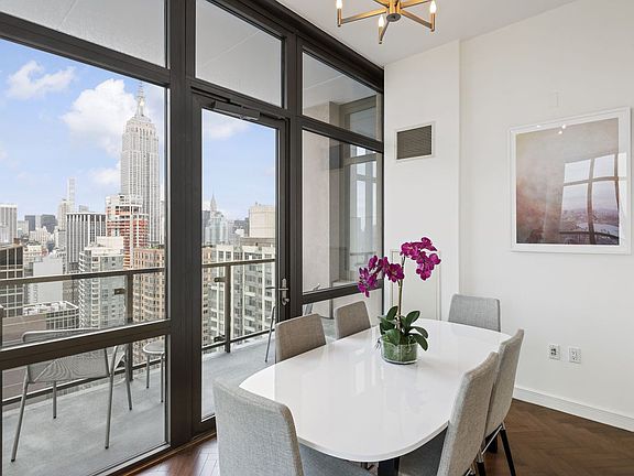 5th image of 101 W 24th St #Ph2a