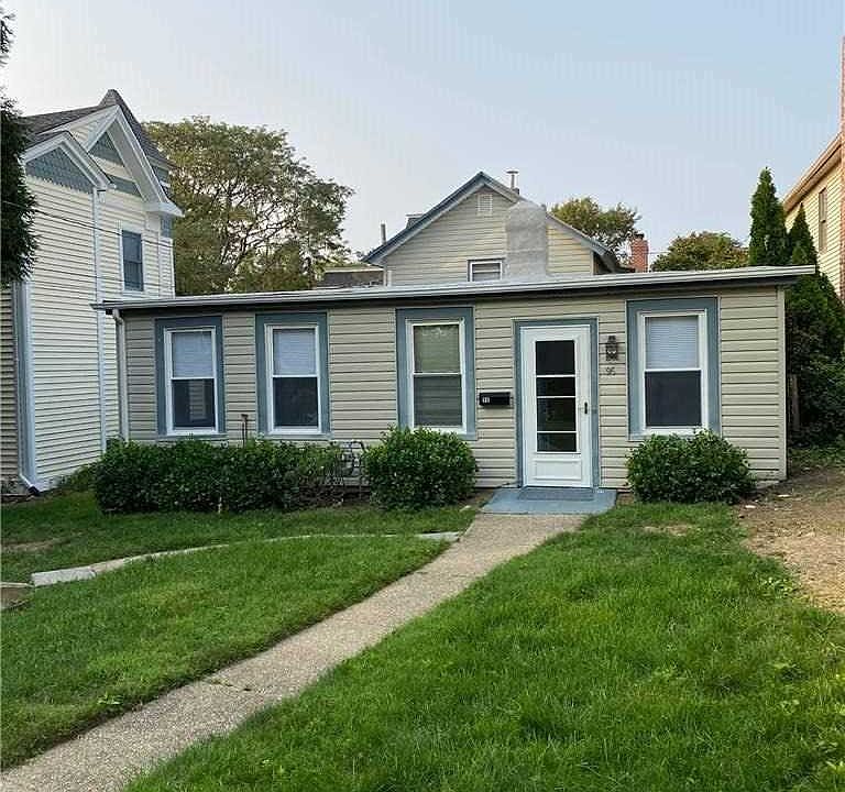 1st image of 96 14th Ave