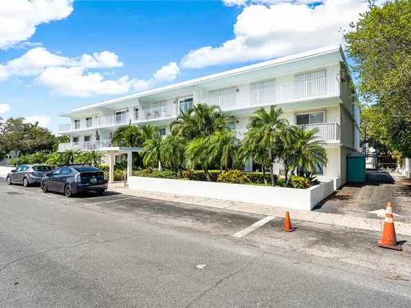 855 Dahlia Ln APT 306, Vero Beach, FL 32963