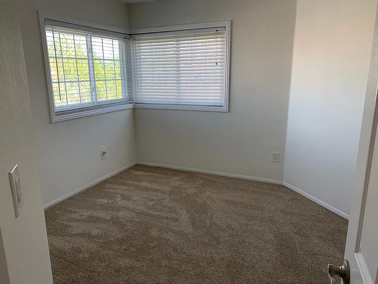 8179 Rimridge Ln — Photo 17