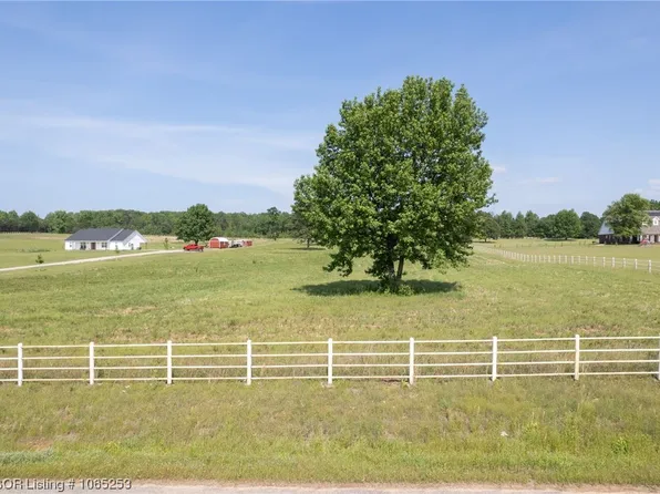 4 Edwards Rd, Alma, AR 72921