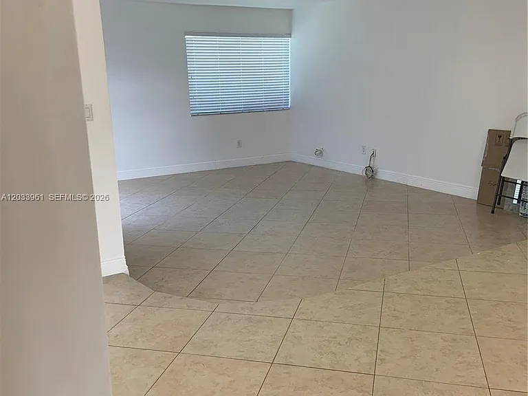 21260 NE 23rd Ave — Photo 11