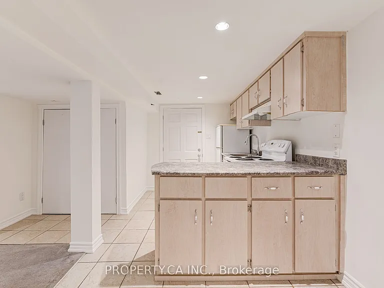115 Emerson Ave #BASEMENT — Photo 10