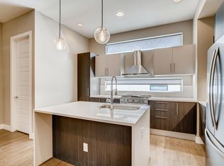 Fairfax Row Townhomes, Denver, CO 80207