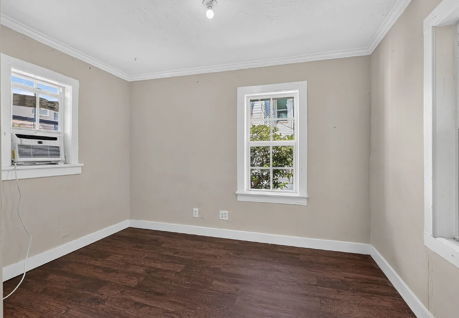 Studio, 1.0 bath, 650 sqft, $1,500 — Photo 4