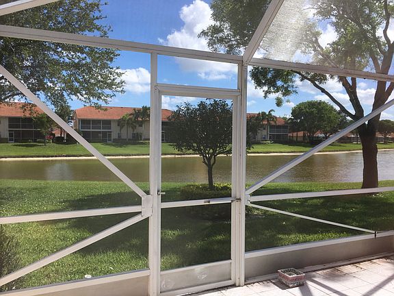 3rd image of 7646 Majestic Palm Dr
