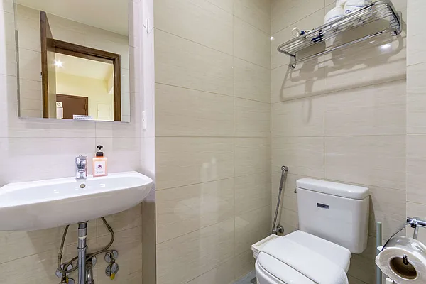 Rented by Townhouse Apartments | media 8