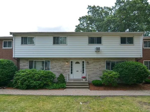 47 Wilson Dr #47, Framingham, MA 01702
