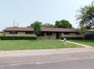 351 Normandy St, Van Alstyne, TX 75495