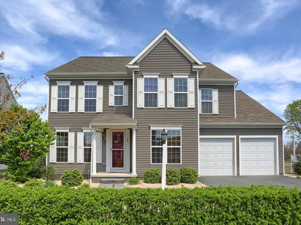 87 Edris Ln, Mechanicsburg, PA 17050