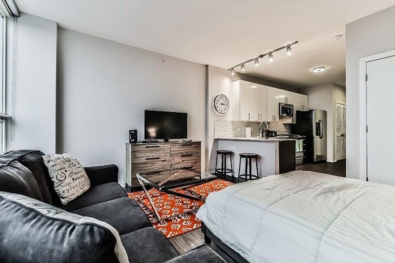 2nd image of 2035 F St NW