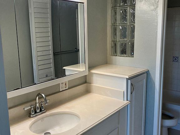 5th image of 2700 Melendy Dr APT 6
