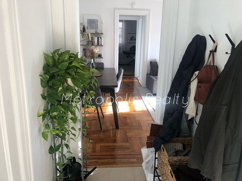 1st image of 21-06 23rd Ave #D1