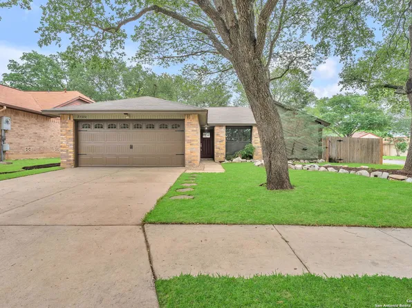 2400 Cedar Ln, Schertz, TX 78154