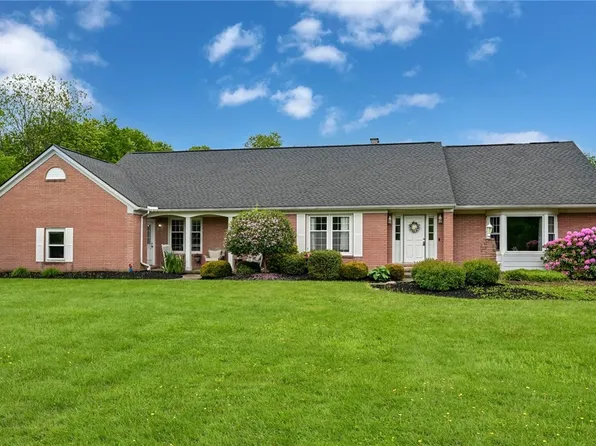 12115 Fowlers Mill Rd, Chardon, OH 44024