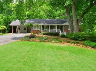 700 Starlight Ln, Sandy Springs, GA 30342