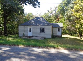 1112 S Broadway St, Grove, OK 74344