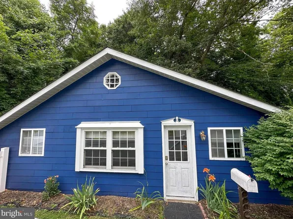 15 Turner St, Mantua, NJ 08051