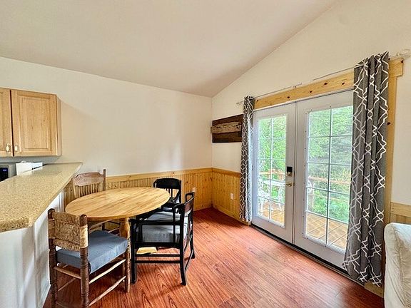 5th image of 1230 Mendenhall Peninsula Rd #1