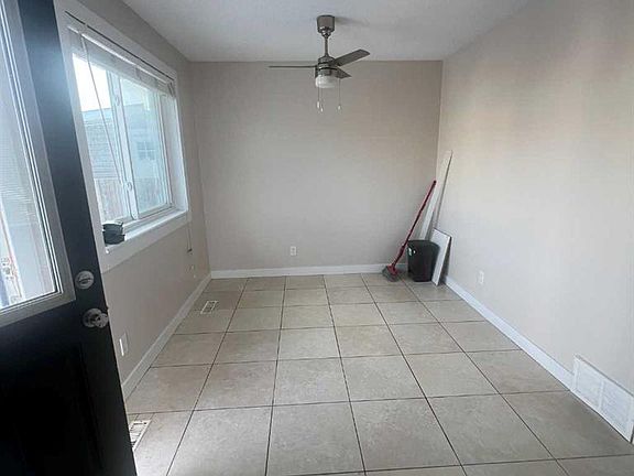 4th image of 140 S Martindale Blvd NE
