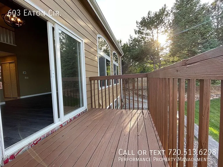 603 Eaton Cir — Photo 32
