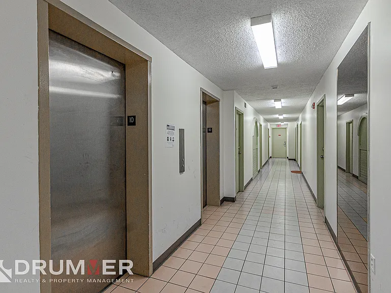 1009-108 3rd Ave SW #1009 — Photo 3