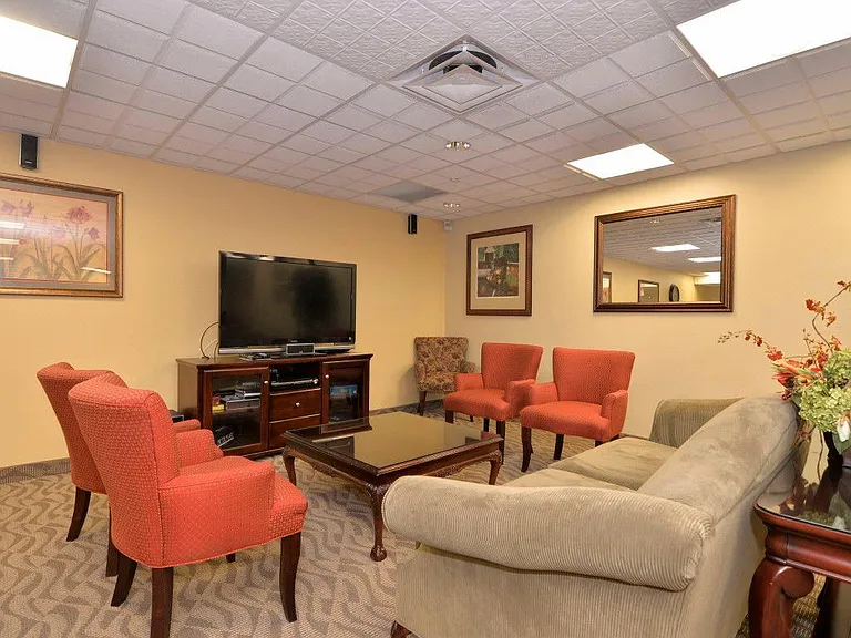 400 E Colonial Dr #409 — Photo 29