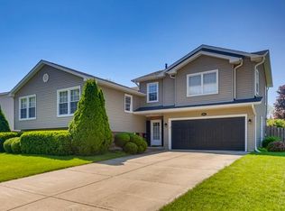 507 W Tanglewood Dr, Arlington Heights, IL 60004