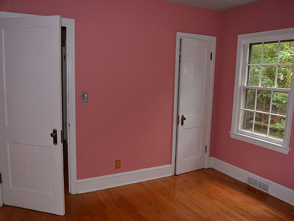 3rd image of 539 Randolph Ave