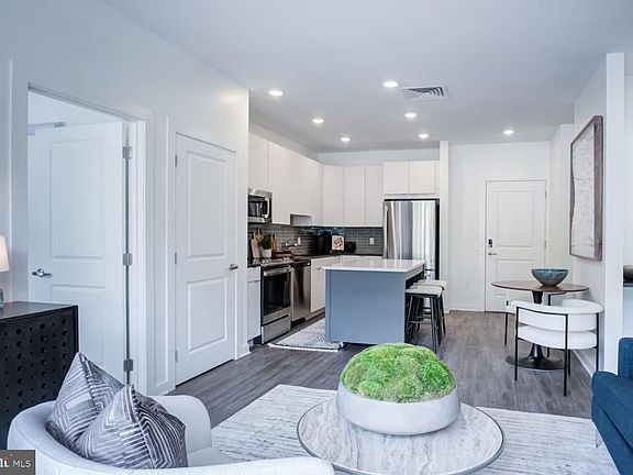4th image of 503 N 29th St #1355