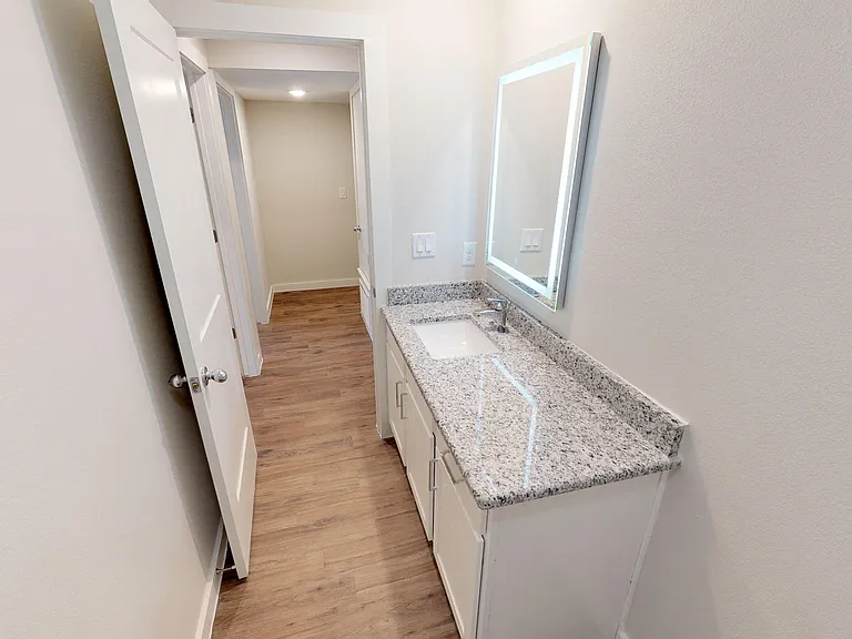 Treemont Apartments — Photo 68