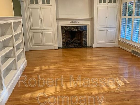 2nd image of 1803 Alfresco Pl