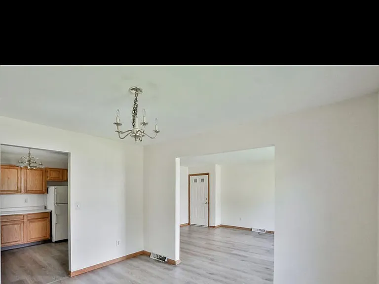 173 W Lawrence St #2 — Photo 4