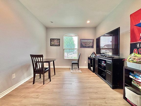 5th image of 5813 Socorro Dr