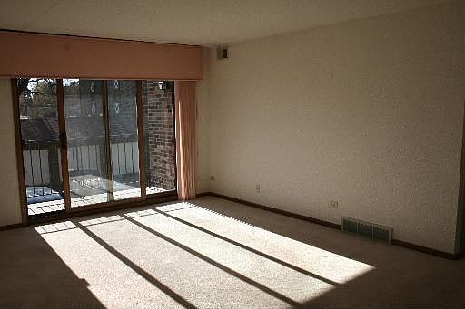 2nd image of 10520 Ridge Cove Dr APT 12B