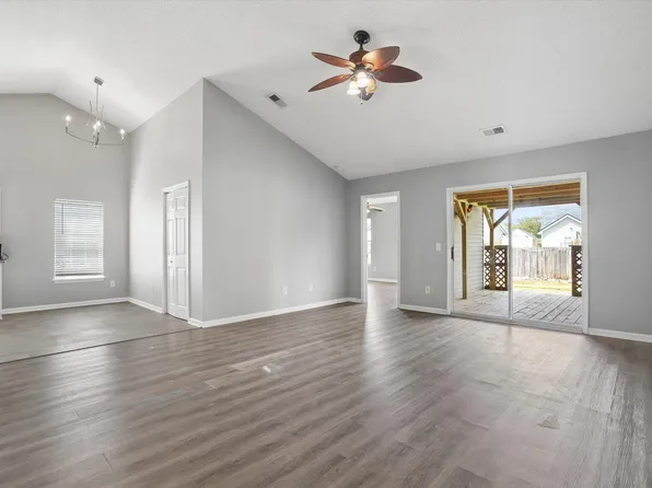 109 Dovetail Cir, Summerville, SC 29483