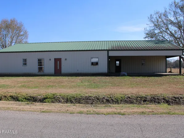 1065 Harry Huval Rd, Breaux Bridge, LA 70517