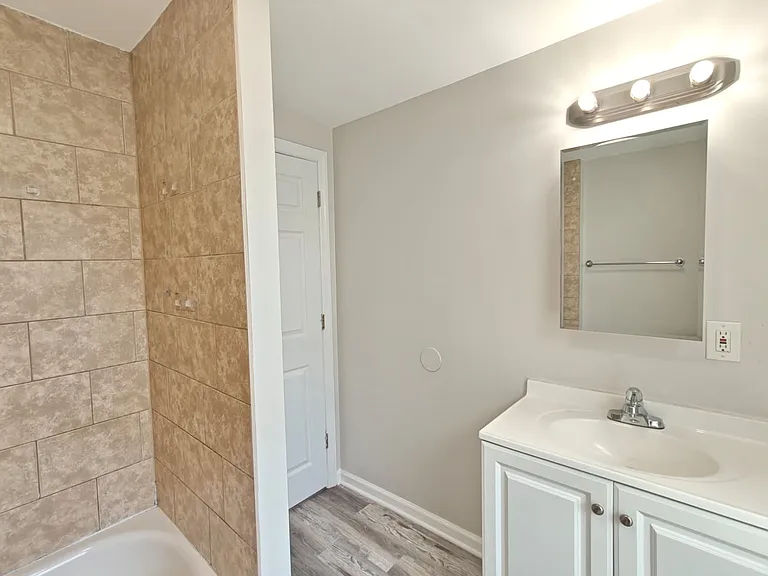317 Borden St #2 — Photo 6
