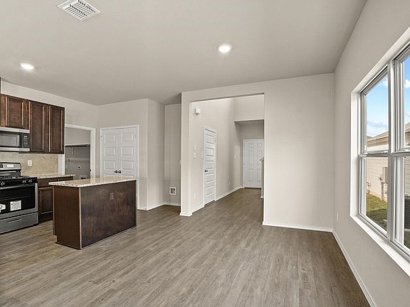 3rd image of 13510 Eden Park