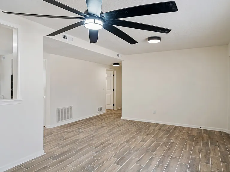 4001 S Minnie St — Photo 10